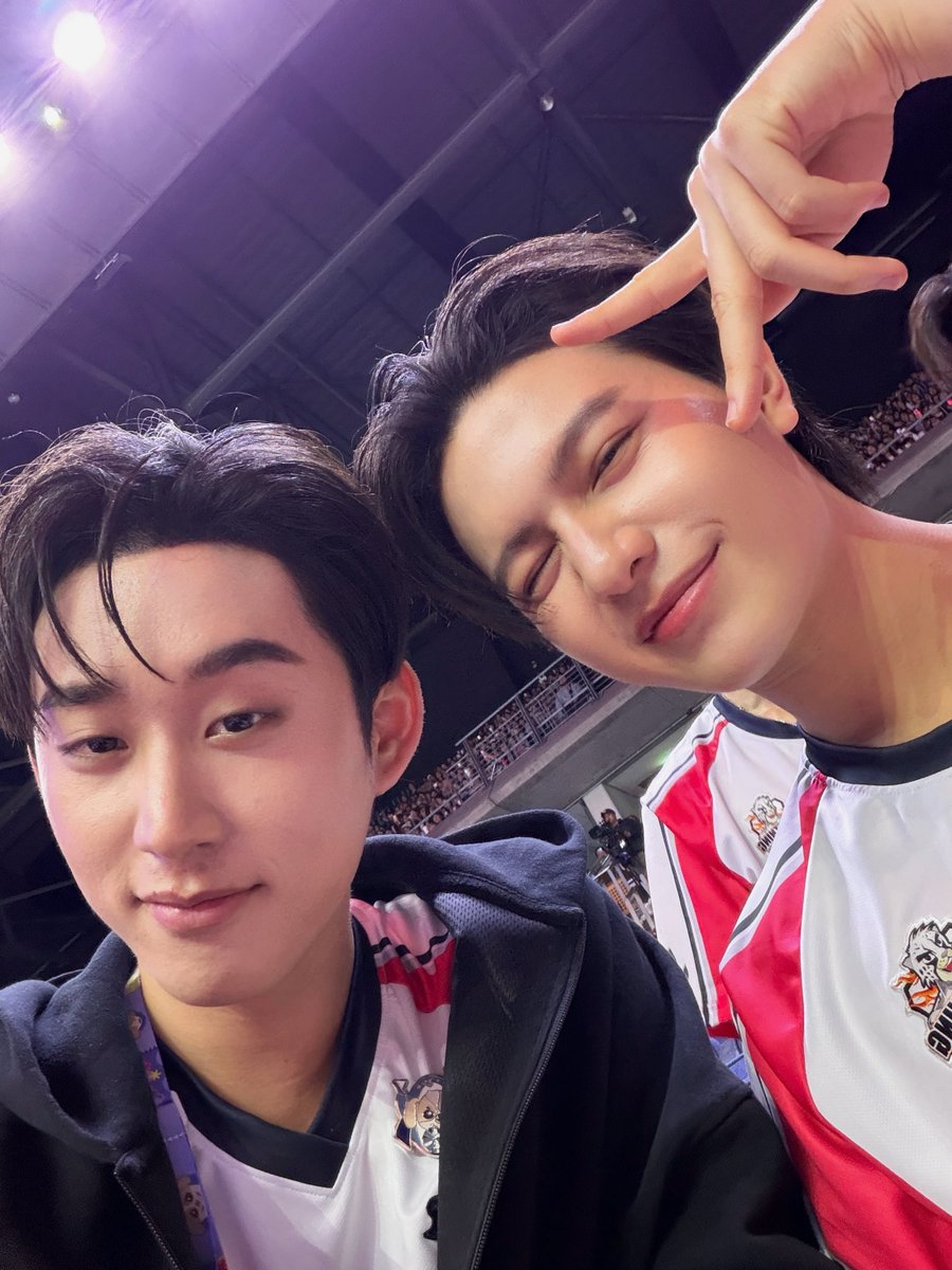 🦈🎸
 #GMMTVStarlympics2025 https://t.co/1THK6Q2G7i