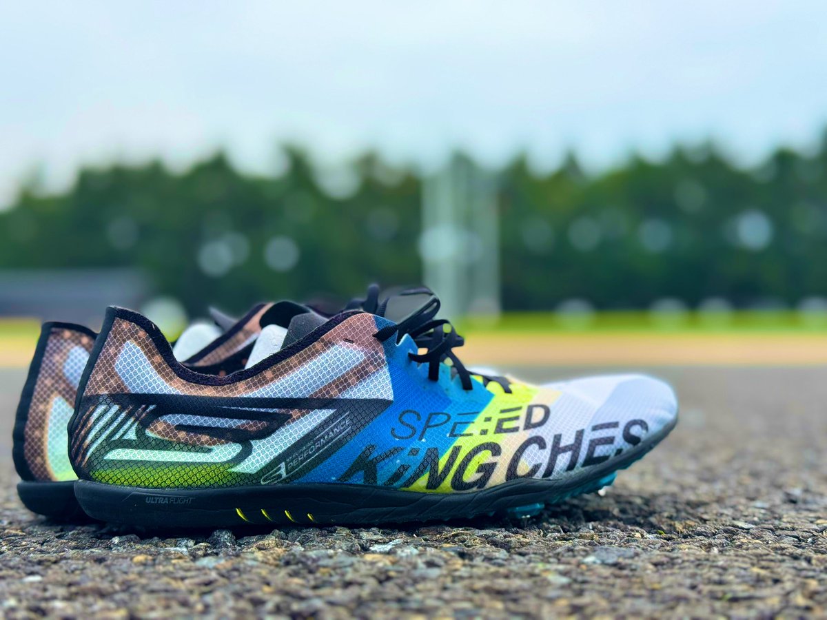 知る人ぞ知る世界最軽量スパイク(27.0cm/82g) スケッチャーズにも