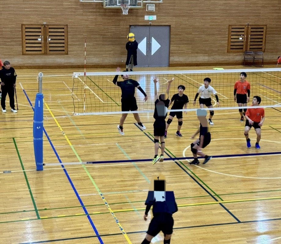 ohashisense's tweet photo. 🏐Team船岡Jr.は遠征🤩
多くのチームから学ばせていただきました🙏

また今日は柴田町総合体育館の1周年記念 前日祭🎉

ヨガ･エアロ･フットサル･ソロキャンプ🏕

明日はイベントいっぱい🎉
皆様、ぜひ体育館へ🍔

私は式典出席後、
南相馬で練習試合をしている子どもらと合流💨

#柴田町総合体育館 https://t.co/gCtyp2GswX