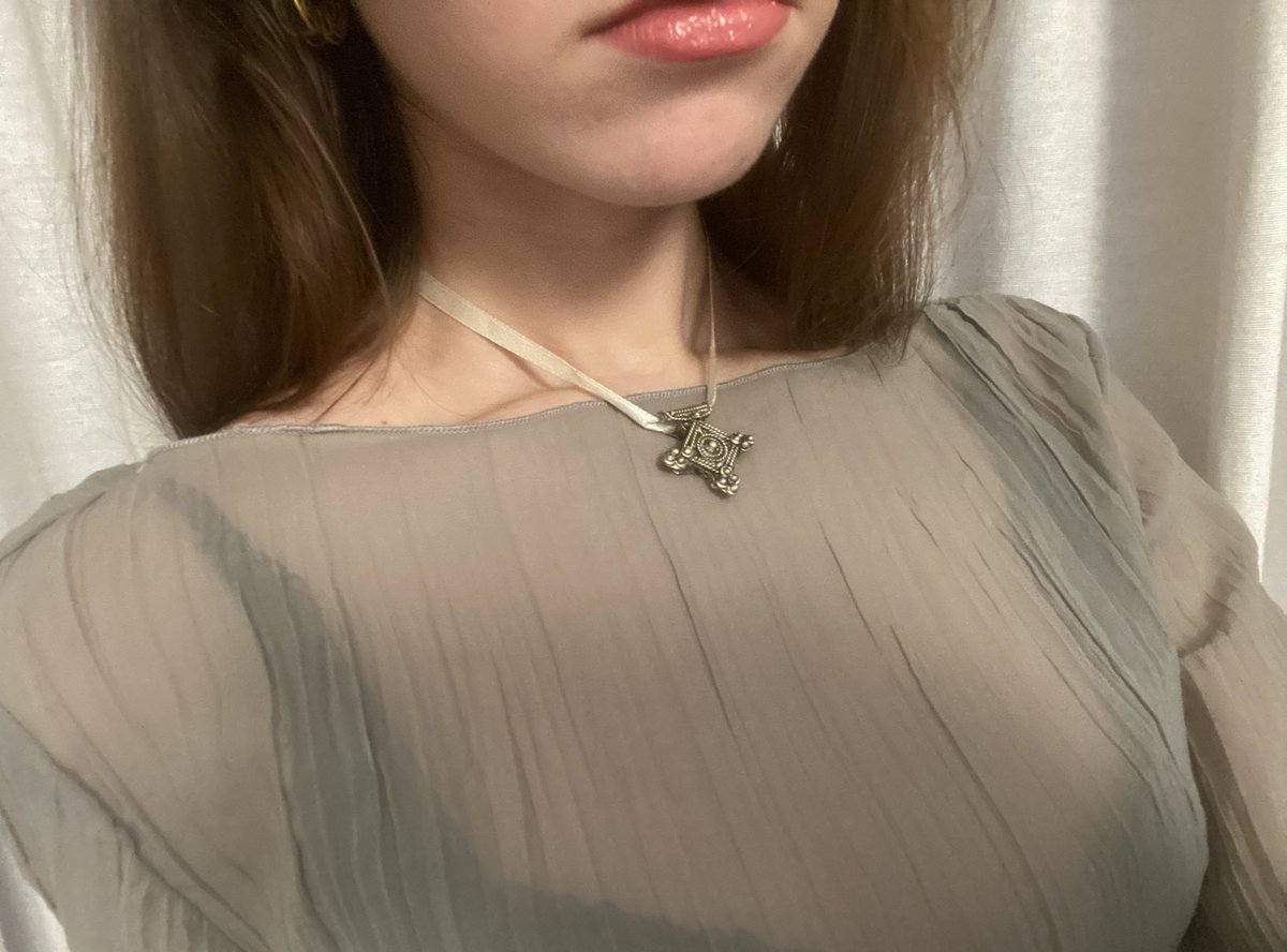 violeta salmerón ✧ tweet media