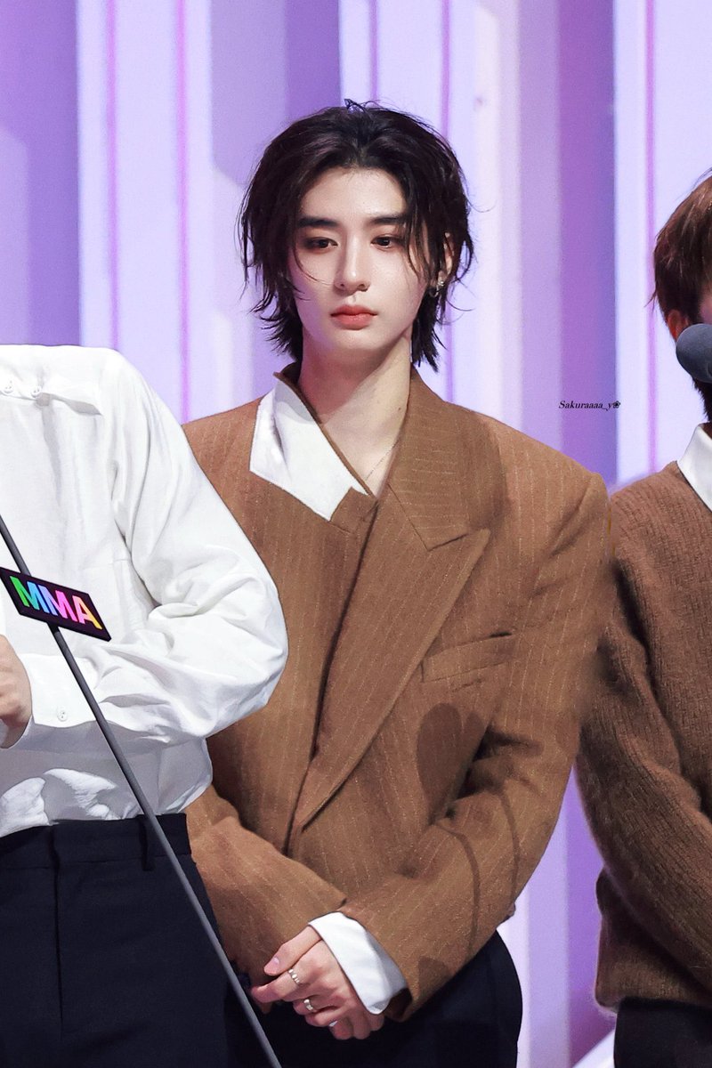 주사위1020 찍은 외모 진짜 말 안 된다고 봐…