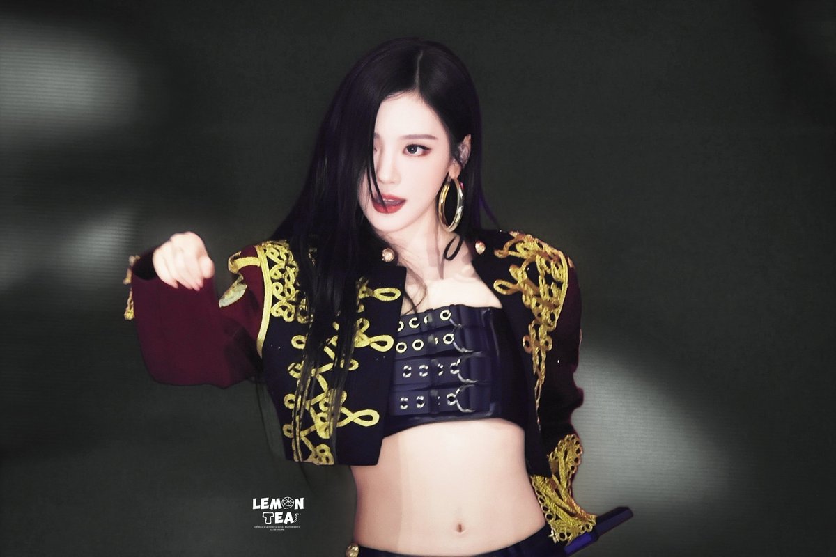 LemonTea_1023's tweet image. 251220 MMA
#멜론뮤직어워드 #에스파 #aespa #NINGNING #닝닝