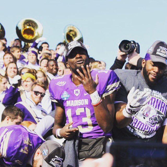 HollyWood_Ish13's tweet image. win,lose, or draw rocking wit dem dukes baby 🐶👑