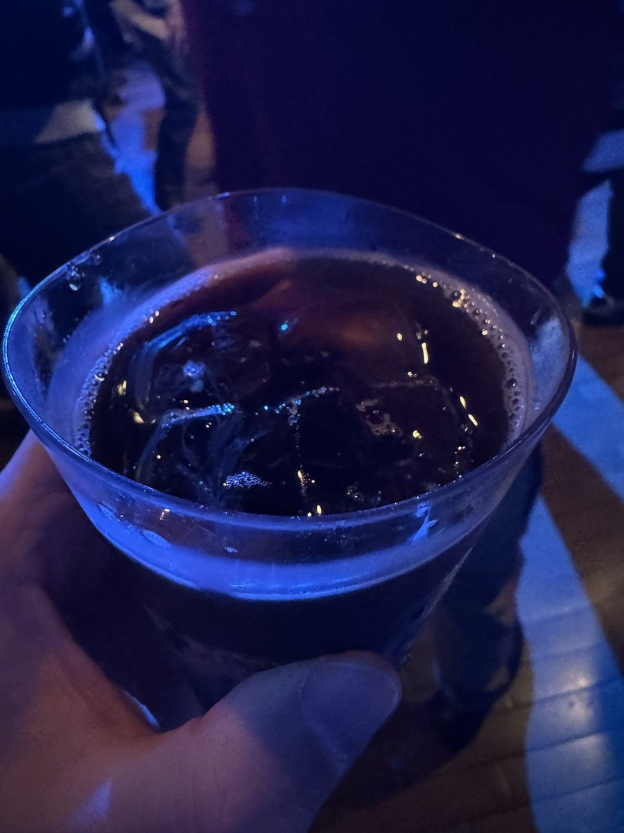 fan_fun_taisa's tweet photo. #theskaflames

THE SKA FLAMES@ SHIBUYA CLUB QUATTRO行って来た
いやーめちゃくちゃスカを浴びて来た

40周年ライブ、自分の人生より長くバンドをして来た人たちの記念日はまさに祝祭だった、楽しかったなぁ https://t.co/wXFmSKCYVR