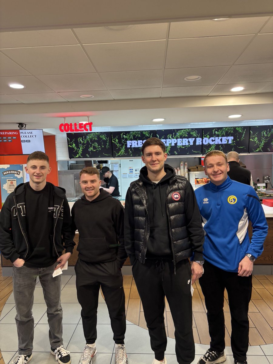 swifts_fc's tweet photo. Wee stop off on our way to Liverpool ๐ฅณ๐ฅณ๐ฅณ
#swiftmas https://t.co/aqvhHf0CAf