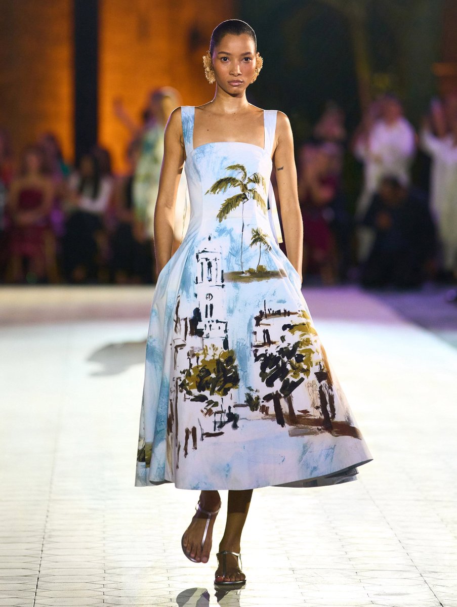 kendam_com's tweet photo. Oscar De La Renta Pre‑Fall 2026 Collection Fashion Show: A Triumphant Homecoming in Santo Domingo (December 19, 2025) https://t.co/UVNbzeThzS
#ODLR #OscarDeLaRenta #PreFall2026 #Runway #Kendam https://t.co/K9bRsfM0XW