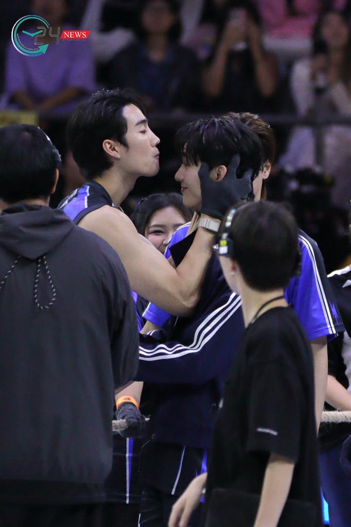 _twentyfournew_'s tweet photo. ช็อตนี้ หวานมากๆๆๆ

FORCEBOOKMAFOX 168FB224
#GMMTVstarlympics2025
#ฟอสบุ๊ค #forcebook 
#fforce_ #kasibook_ https://t.co/SdlxlLgF2D