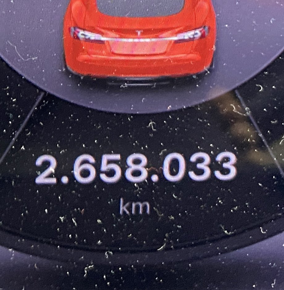 gem8mingen's tweet image. 1 Akku originale 900.000 km