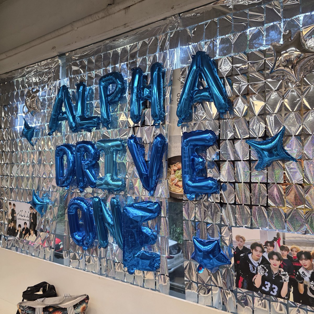 ald1loveclub's tweet image. Special thanks to everyone behind #ALD1OurBeginning 🤍

Main Organizer:
@leowoneade

Designer: 
@chuleowon

Printers &amp;amp; Suppliers:
@leowoneade
@fanmerchant_ (paper cups)

Admins:
@junseofhearted
@d_mnsoular
@infpsw

Emcee:
@hyeonliyuz

Partner Cafe:
@cafe408_