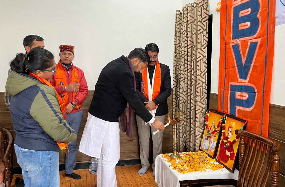 abvphp's tweet photo. अखिल भारतीय विद्यार्थी परिषद हिमाचल प्रदेश द्वारा आयोजित “प्रदेश पदाधिकारी” बैठक बिलासपुर में सफलतापूर्वक संपन्न हुई। जिसमें आगामी कार्यक्रमों की रूप रेखा बनाई गई। https://t.co/we1a4zq0dS
