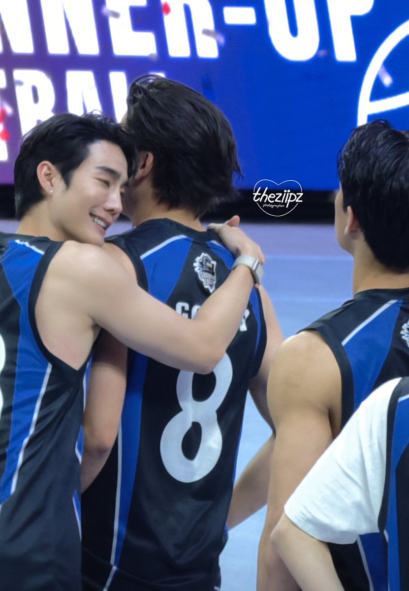 ฟอสขโมยกวินละคุณจอส55555555

JOSSGAWIN GUINZLY STARLYMPICS

#GMMTVStarlympics2025
#fforce_ #JossGawin #จอสกวิน