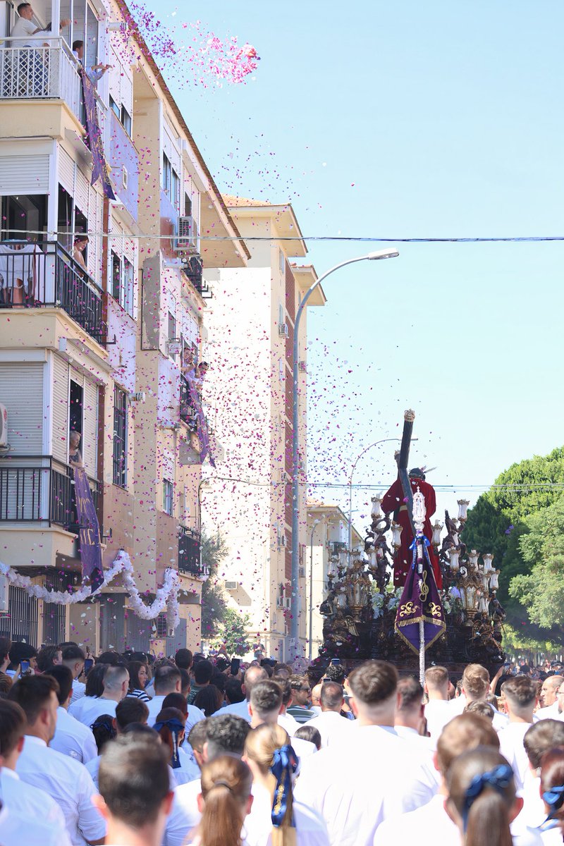 AMENcarnacion_'s tweet photo. 𝐄𝐧 𝐭𝐮𝐬 𝐦𝐚𝐧𝐨𝐬 𝐦𝐢 𝐏𝐞𝐫𝐝𝐨́𝐧

#AlEstiloDeSevilla https://t.co/VbOKLA5hTs