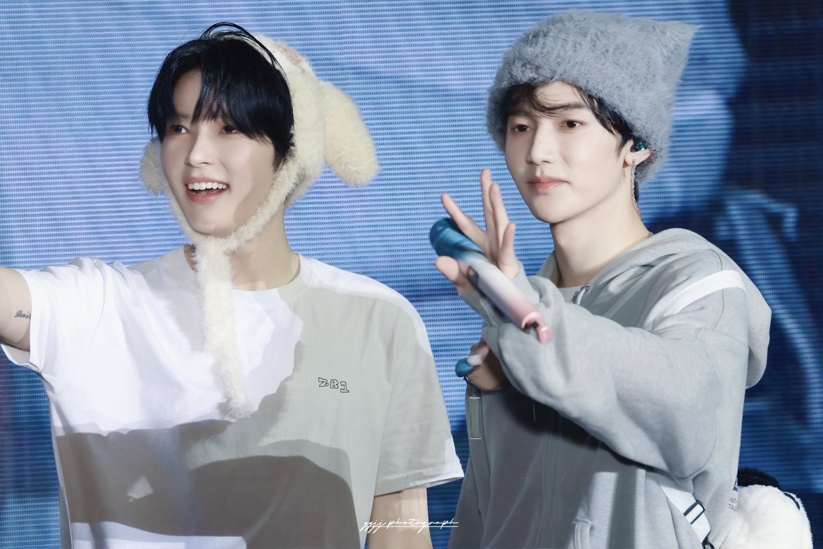 251220 홍콩 HQ

귀요미들🫳🏻🫳🏻

#성한빈 #SUNGHANBIN #成韩彬 #ソンハンビン 
#장하오 #ZHANGHAO #章昊 #ジャンハオ 
#ZEROBASEONE #ZB1 #제로베이스원