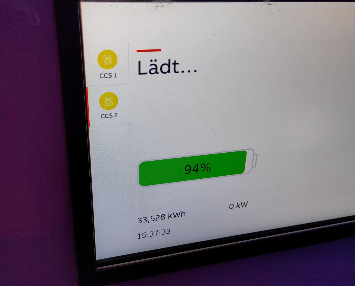 chargeguide's tweet image. Fast charger stuck occupied for more than a day... Surely it's a system glitch?

Nope, it's a Post employee leaving their van on the 360kW charger for the weekend 🤬

They were here for 30 hours total according to the live data