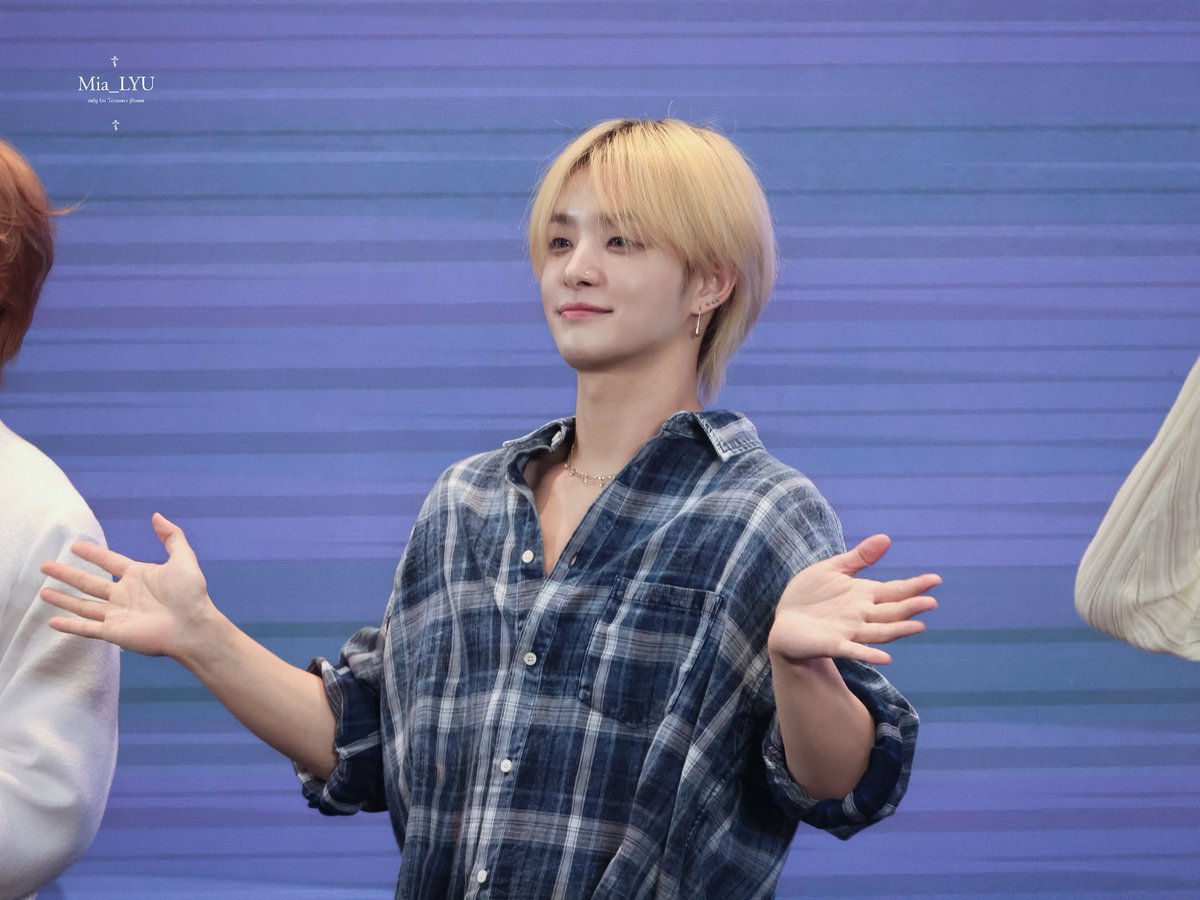 Mia_LYU0110's tweet image. 251220

#JIHOON #지훈 #ジフン 
#트레저 #TREASURE