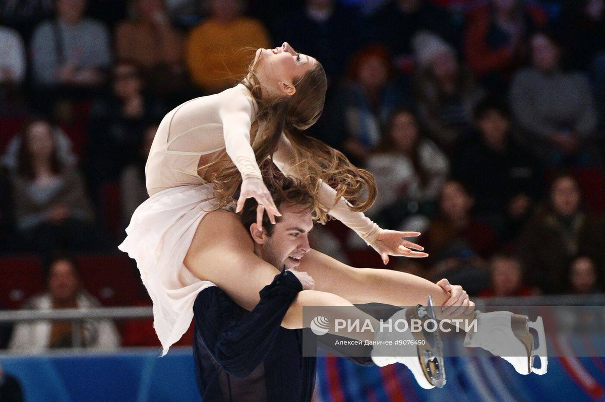 beanpoleis's tweet image. Как же жалко, что эту прекрасную произволку не увидит мир 😭 Ришо тут реально сделал шедевр, волшебные 😩😔 Ладно будет золото у нас еще когда-нибудь