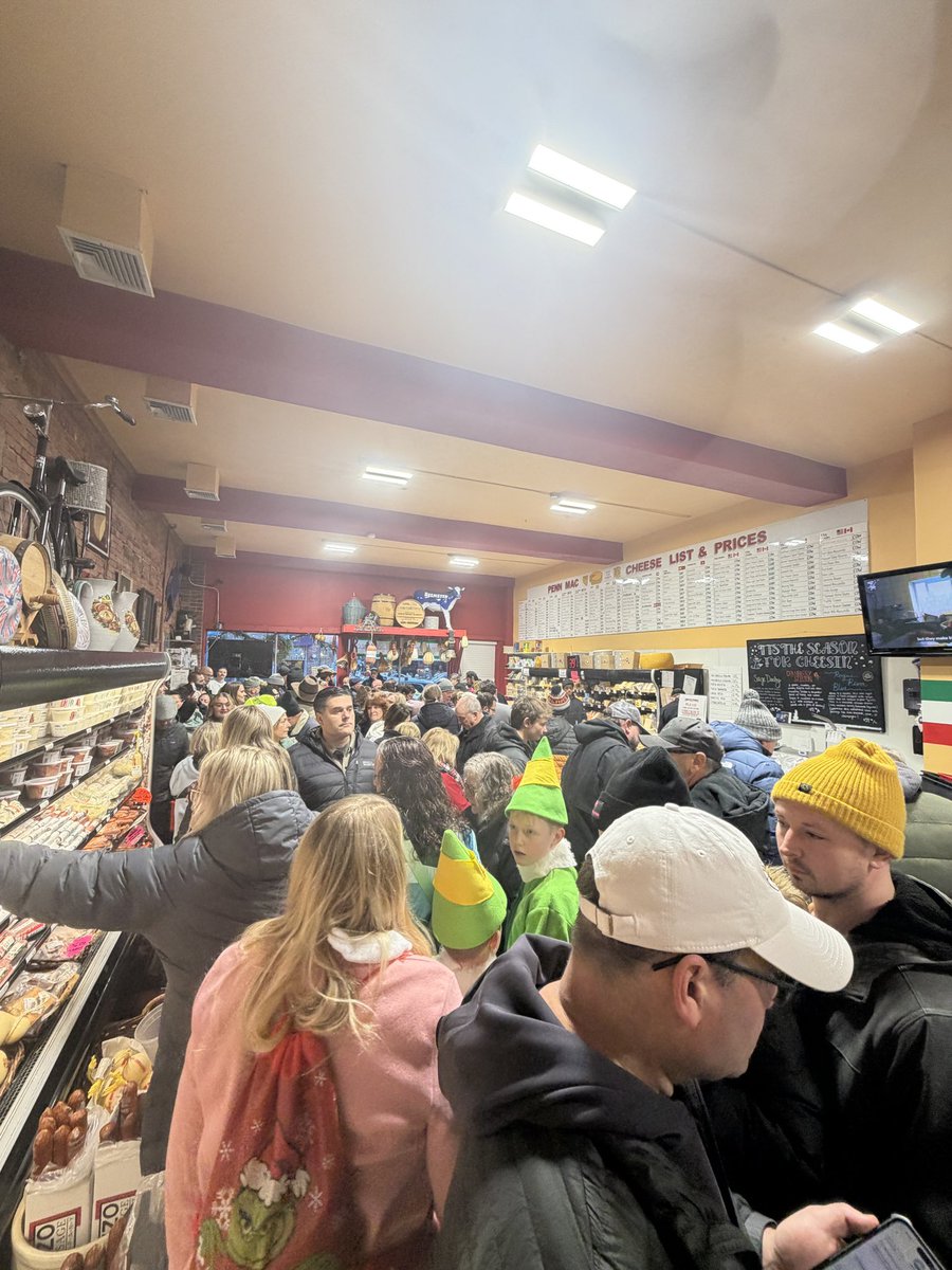 Going to <a href="/PennMacCo/">Penn Macaroni Co.</a> the weekend before Christmas is not for the faint of heart. #IYKYK