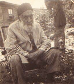 "Hiç bir amelime güvenmiyorum. 
Lâkin Allahü Teâla’nın düşmanlarına düşmanlığım var."

Abdülhakim Arvâsî Hazretleri