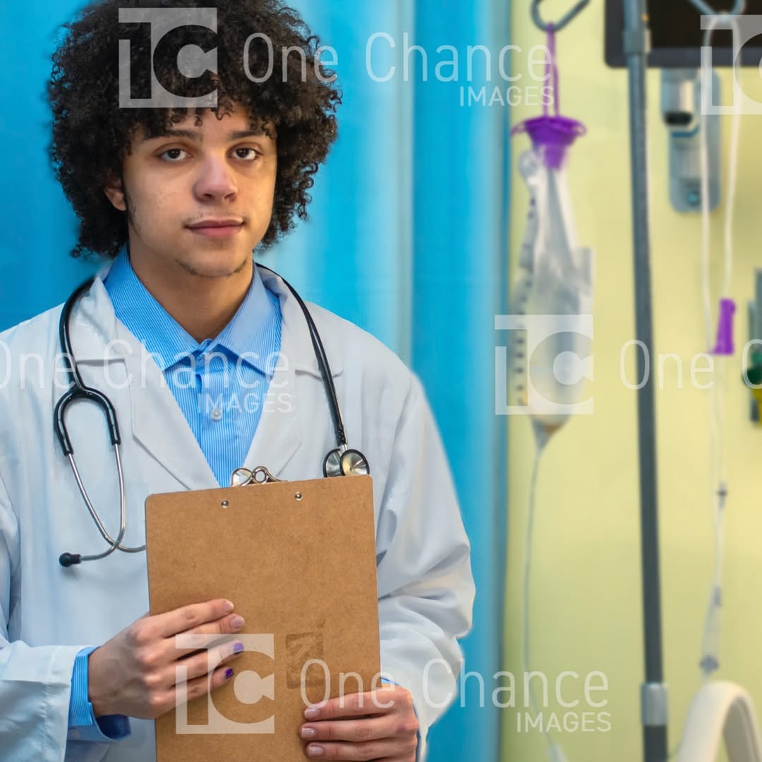 look at my doctor sonnnn 😭😭😭😭😭 i'm gonna die