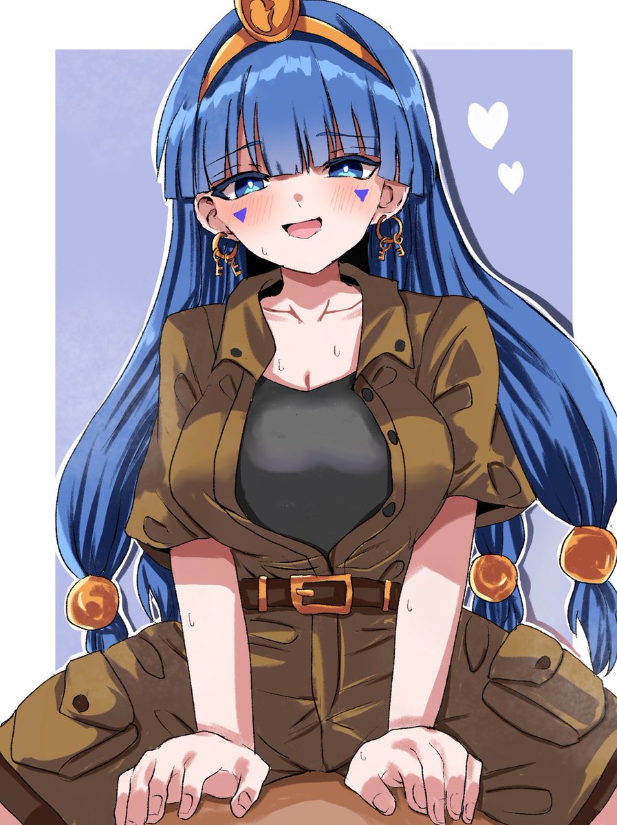 馴子は中に黒を着てそう