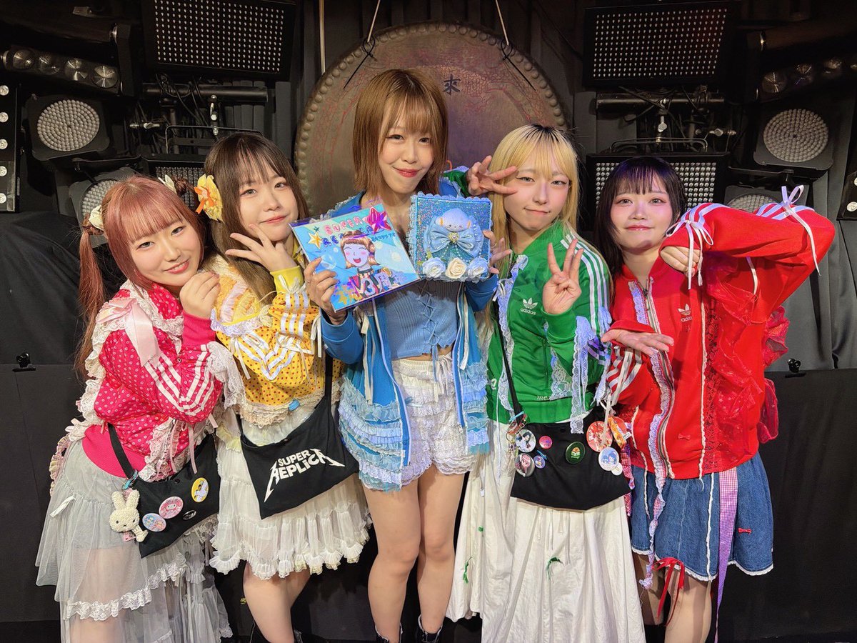 ZE:A WORLD&SUPER LIVE〈2枚組ZE:Aまとめ売り ZE:A WORLD&SUPER LIVE〈2枚組ZE:Aまとめ売り ZE:A WORLD&SUPER LIVE