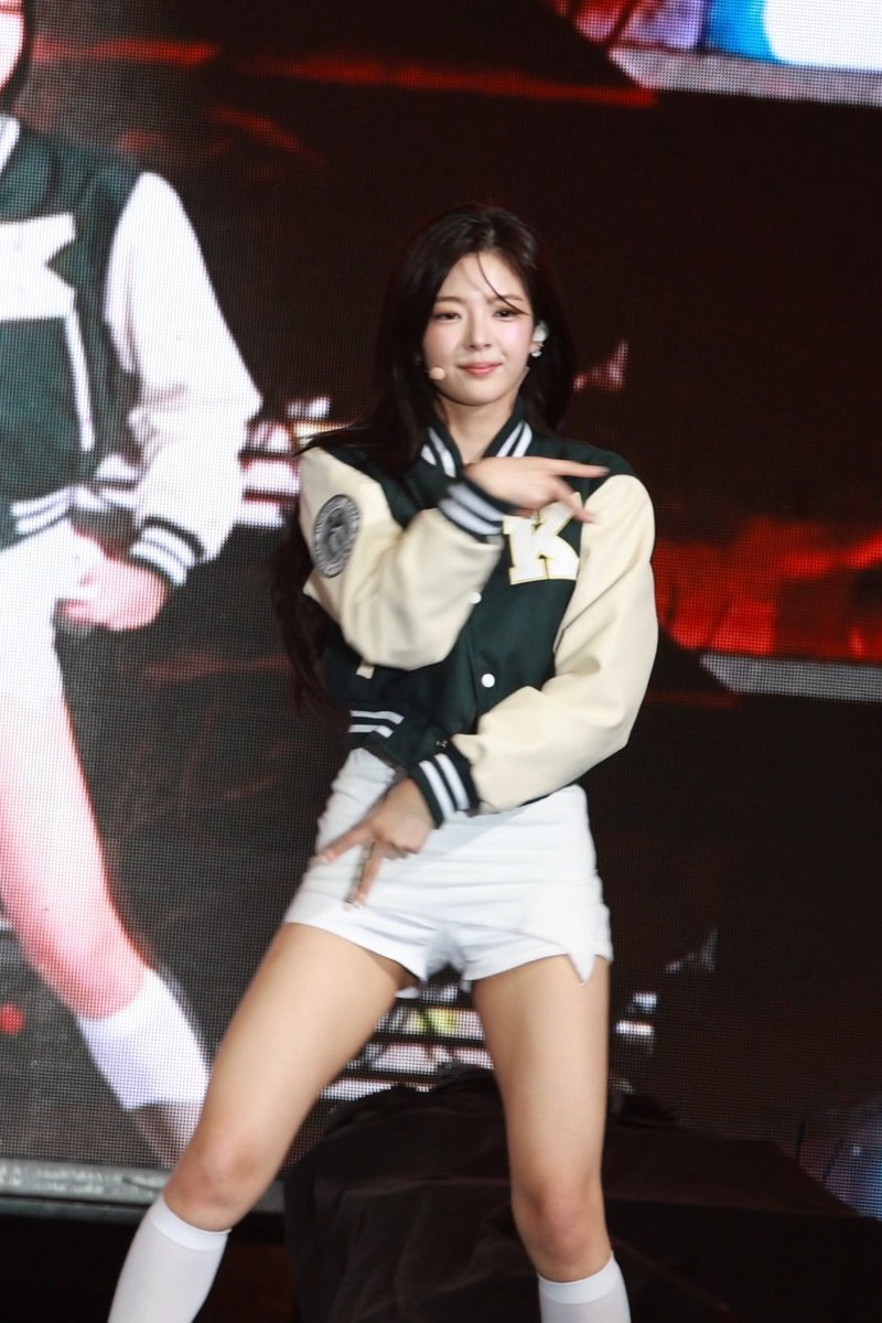 LIAです。 the university festivals in May #LIA #리아 #LoveLiaHolidaySeason