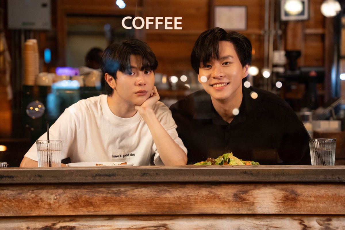 wabisabiTH's tweet photo. พี่ต้นฟ้า และไต้ฝุ่นพร้อมที่จะเจอกับทุกคนแล้วค้าบ 

#FoureverYou2EP1
BESIDE THE SKY EP1 https://t.co/jkcvnmjkxO