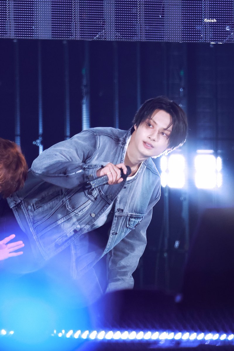finish0610's tweet photo. 251220

#준 #JUN #문준휘 #ジュン #文俊辉 #세븐틴 #SEVENTEEN https://t.co/xquBcUWeCS