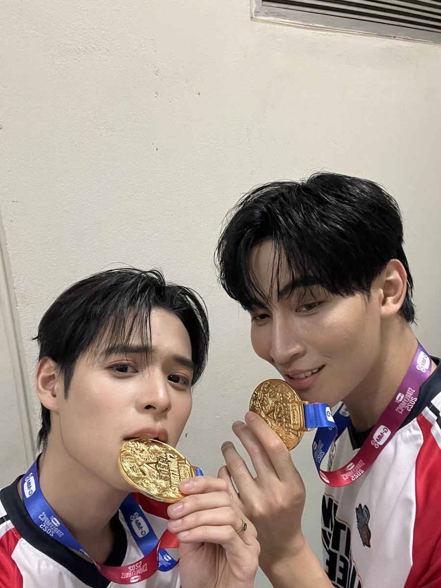 poon_mit12's tweet image. 🏅🏆#GMMTVSTARLYMICS2025