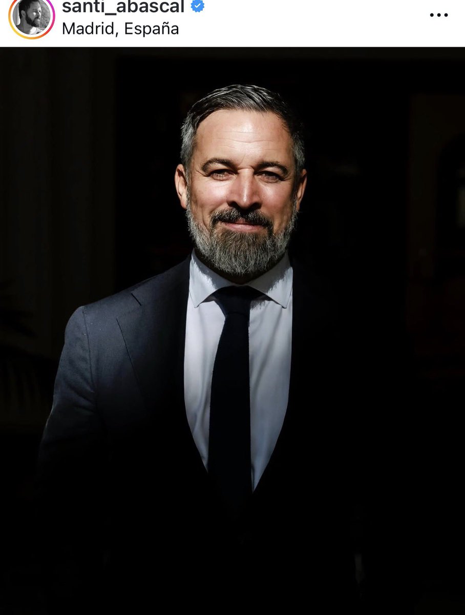 ‼️Lo PP no escarmienta y lo ha vuelto a hacer: 

❌ una semana de encuestas fake con una mayoría absoluta que no van a sacar , 

❌ el cuento ése de sumar más que la izquierda 

❌ y todos sus medios inventando crisis y supuestos escándalos en <a href="/vox_es/">VOX 🇪🇸</a> creyendo que alguien los