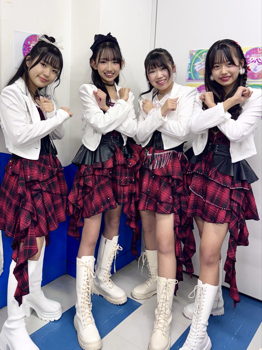 おつかれさまでシーフ💛
#モニベルエンタメラボ
超絶緊張CHINATUを温かく見守ってくださりありがとうございました😭
初ステージは…ズレてしまったり…と色々ありましたがなんとか…
明日はもっとよいステージにしますね！
一安心してフラフラで帰ったけど復活しました（早い）
また明日〜╰(*´︶`*)╯