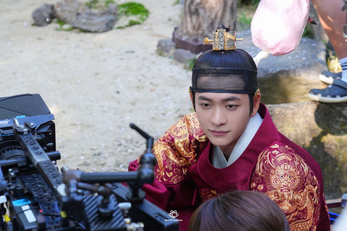 #MOC_CAM
#강태오 #이강에는달이흐른다

함께해서 행복했던 이강과의 Good Bye!

#KANGTAEOH #MOONRIVER #MBC #이강