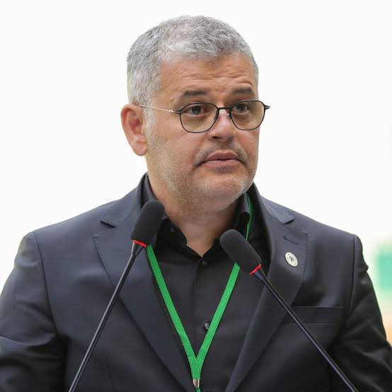 Laf var icraat yok bura babanın çiftliği değil beceremiyeceksen bırak git