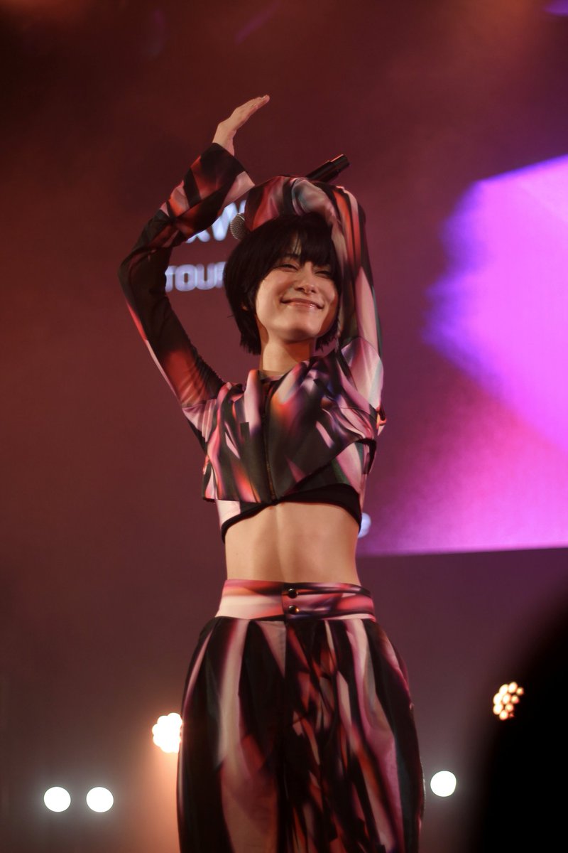 笑顔がかわいいのみならず腹筋が美しいみきなちゃん #ExWOツアー
