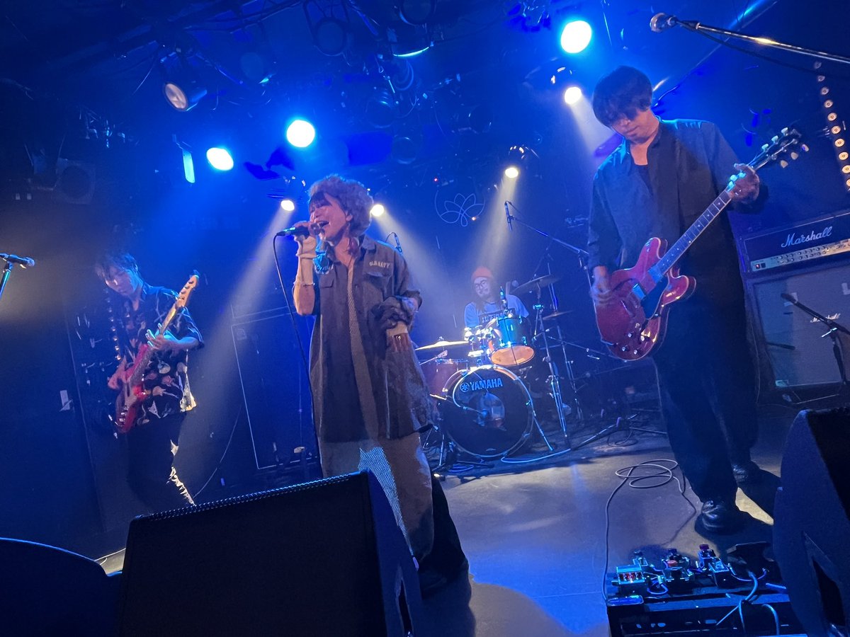 masa_tsugu_n's tweet photo. 今日も汗だくのPADOMA💦
ひっさしぶりのaslowcotta！ハードさもポップさもあって、それでいてギターとハツエさんのボールのしなやかさが良い〜☺️
THE FREE'Z、ハードなのにお茶目な面もあってナオさん絶好調‼️ https://t.co/qnaVNSBr6z
