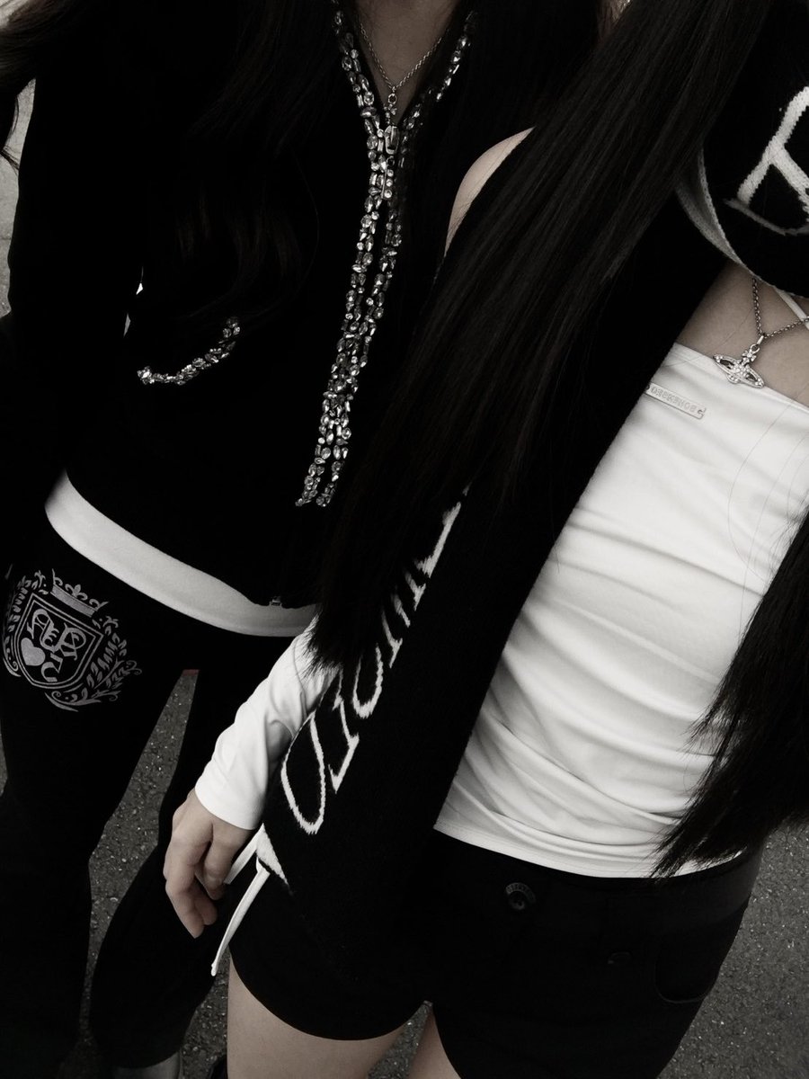  ︎︎ tweet media