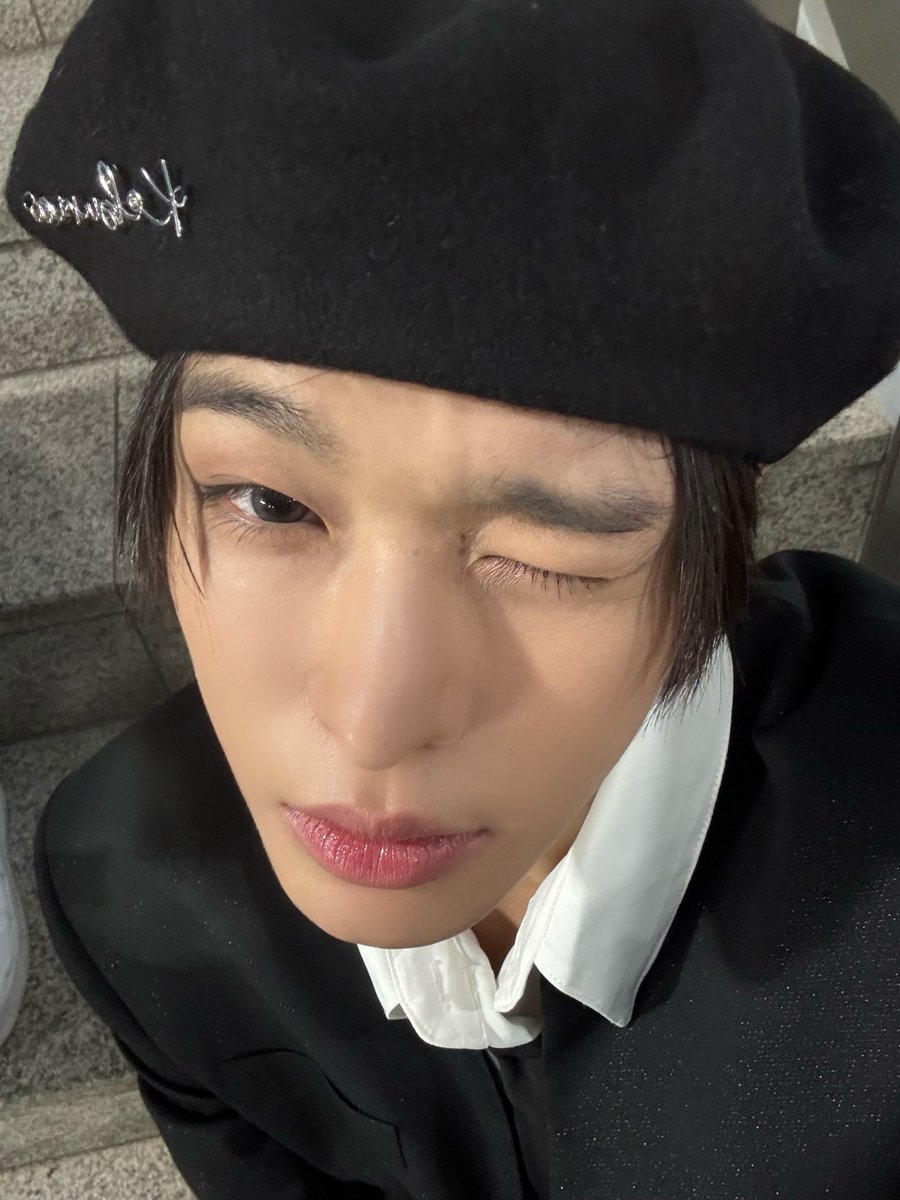 riku pics tweet media