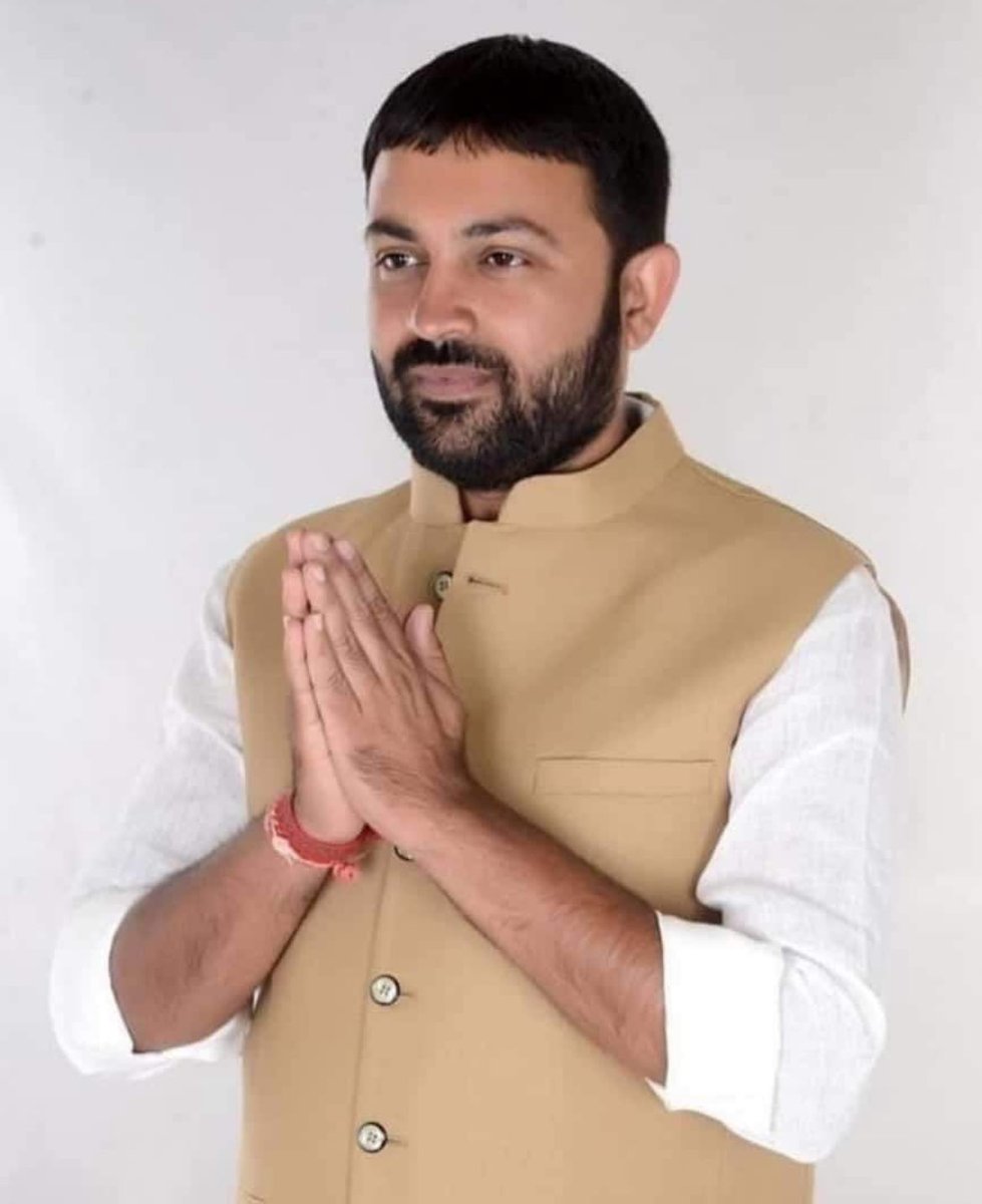 bbipin74's tweet photo. જેતપુર વિધાનસભાના ધારાસભ્ય શ્રી @ijayeshradadiya ને જન્મદિવસની હાર્દિક શુભેચ્છાઓ.💐

ઈશ્વર આપને ઉત્તમ સ્વાસ્થ્ય અને દીર્ઘાયુ પ્રદાન કરે એવી પ્રાર્થના. https://t.co/GKQky18YPd
