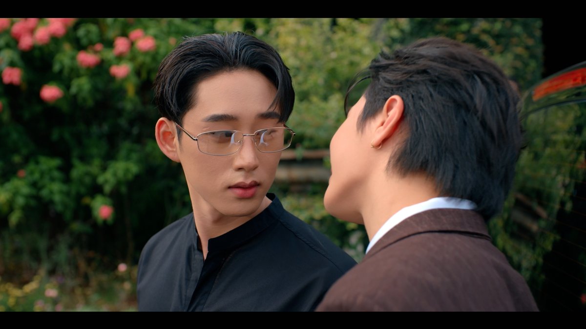 GMMTV's tweet image. นี่คุณสองคนทำไรกันคับเนี่ย ฟหกดเ้่าสววงงกาอดทมิกดยทอิางยกิดทปอายดทกิดกาทิอดกยร่เกทดยาิท ดกืสา้สื 🫠
#MeAndTheeSeriesEP6
@Williamjkp1 @EstRvp