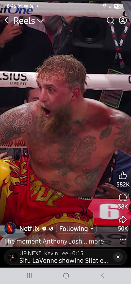 AbsoluteGlass's tweet image. Jake Paul met his Conversion Therapist, Anthony Joshua, who showed First Hand on Live TV, How  to go from Impersonating Hulk Hogan, to Believing he's Rick Flare