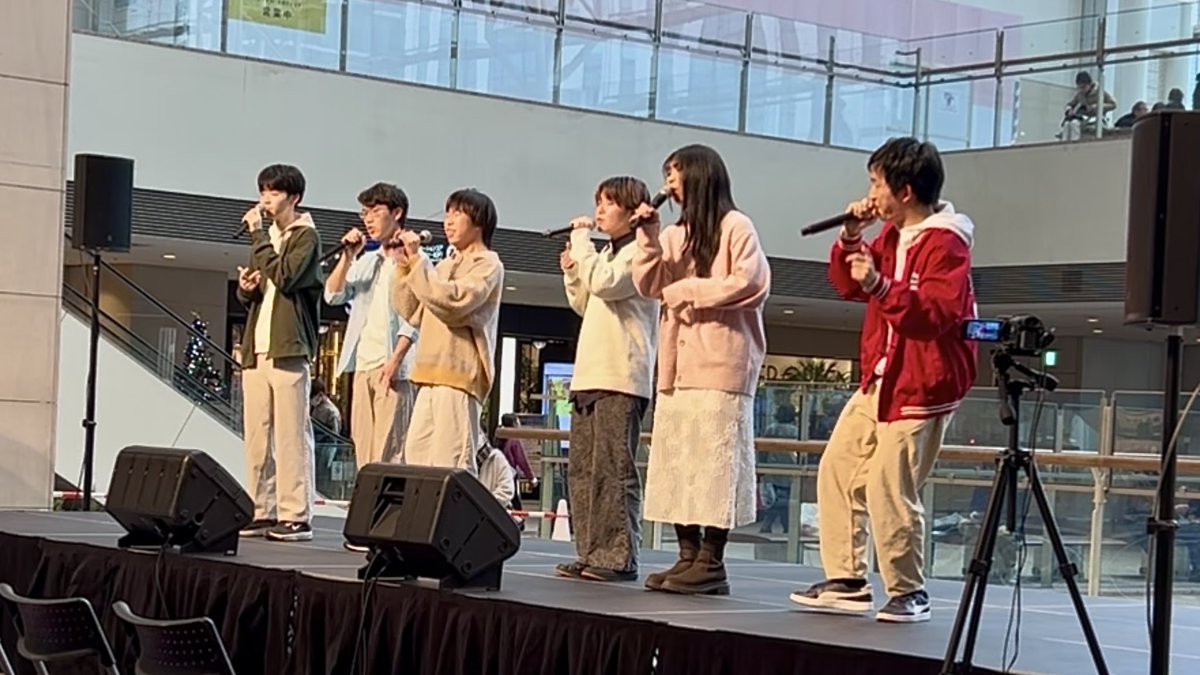 Aspicot_18's tweet photo. ⟡.· 🎁 ⎯⎯⎯⎯⎯⎯⎯⎯⎯⎯ 🎶.˚✩

　　　🟦50FesROOKIES!!🟥

　　  出演いたしました！！
　　  ありがとうございました✨️

　  #アカペラ #50FesR #あすぴこ

.˚✩🎶 ⎯⎯⎯⎯⎯⎯⎯⎯⎯⎯ 🎁 ⟡.· https://t.co/tBsfmS1eNL