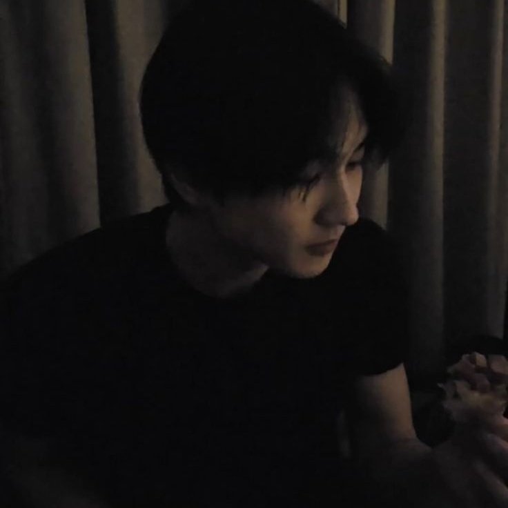 jiminiekitty's tweet image. jungwon
you are too selfless but should be more selfish sometimes. you want to work hard for yourself and protect your peace but you are always giving up on your needs for others. people see you as kind, you like it. but it consumes you because your needs always come last