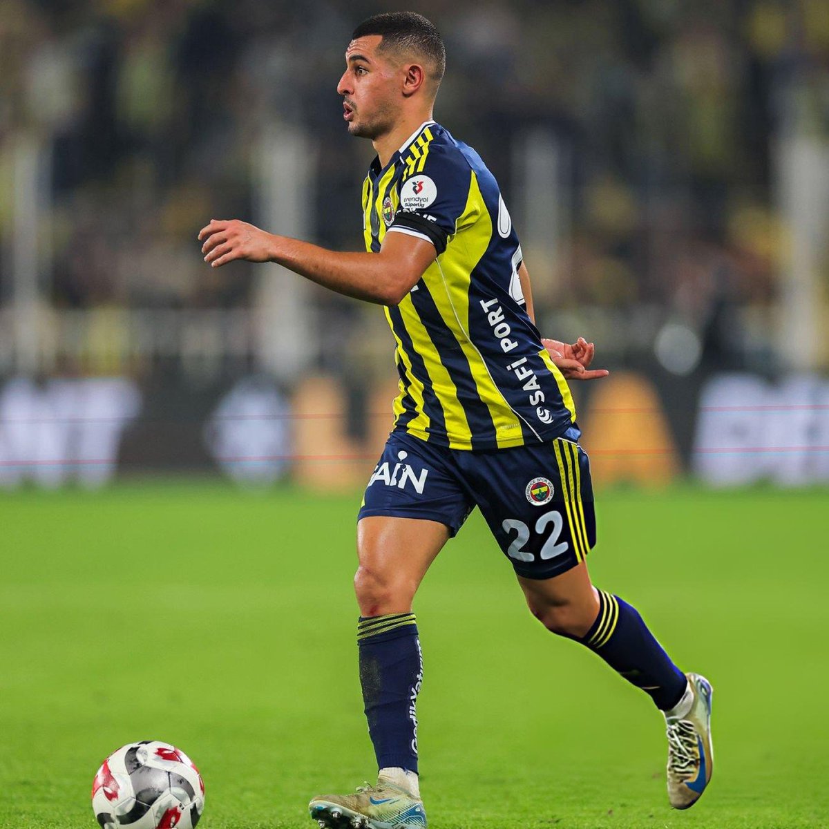 Caner Erkin Üniversitesi, Filip Kostic Fakültesi

İçeriye Tehlikeli Orta Açma Bölümü

BÖLÜM 1.Sİ LEVENT MERCAN.