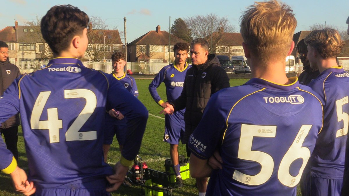Dons_Sayer_WDON's tweet photo. 👏 Simon Clark's Under-18s delivered a superb team performance to inflict a first defeat of the season on Cambridge, as the young Dons returned to the top of Youth Alliance South East. Joe Kirby (2), a @HarryHedges34 penalty and Finley Woods wrapped up a 4-1 victory. #AFCW 🎁 https://t.co/3WoYYyoHy8