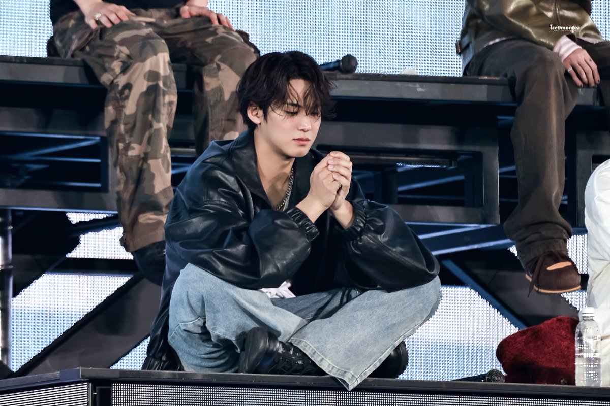 251220 Seventeen New_ Tour in Fukuoka D1

🤏

#민규 #세븐틴 #MINGYU #SEVENTEEN