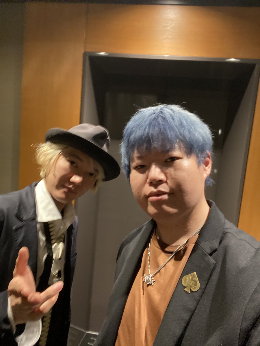 itkt0213's tweet photo. #木曽路錦店 #忘年会 #マジックショー
#中村龍平 
本日会社の忘年会に3回目の龍平さんをお呼びしてショーをお願いしました👏comeback！まさか火喰いを見れるとは思わなくて驚きでした。来年はマジシャンGOさんをお呼びしたいです🙏マジシャンSORAさんも呼べるのかな？🤔
@magicgo4   @sorairomagician https://t.co/6vn17oZOcj