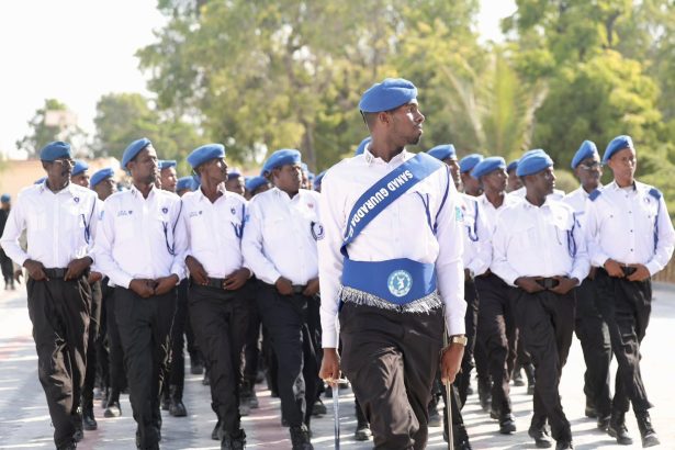 SONNALIVE's tweet image. Police Commissioner Brigadier General Asad Osman Abdullahi led commemorations for the 82nd anniversary of the Somali Police Force today. The event honored the force's history since 1943 and reaffirmed its commitment to national security and public service. #Somalia #SONNA #SPF