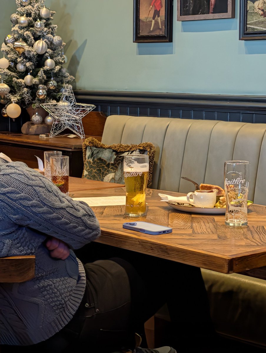 OfficalDB's tweet image. A) who orders the toad in the hole in the pub at 2 o'clock on Saturday?

B) who doesn't then eat the Yorkshire pudding?!