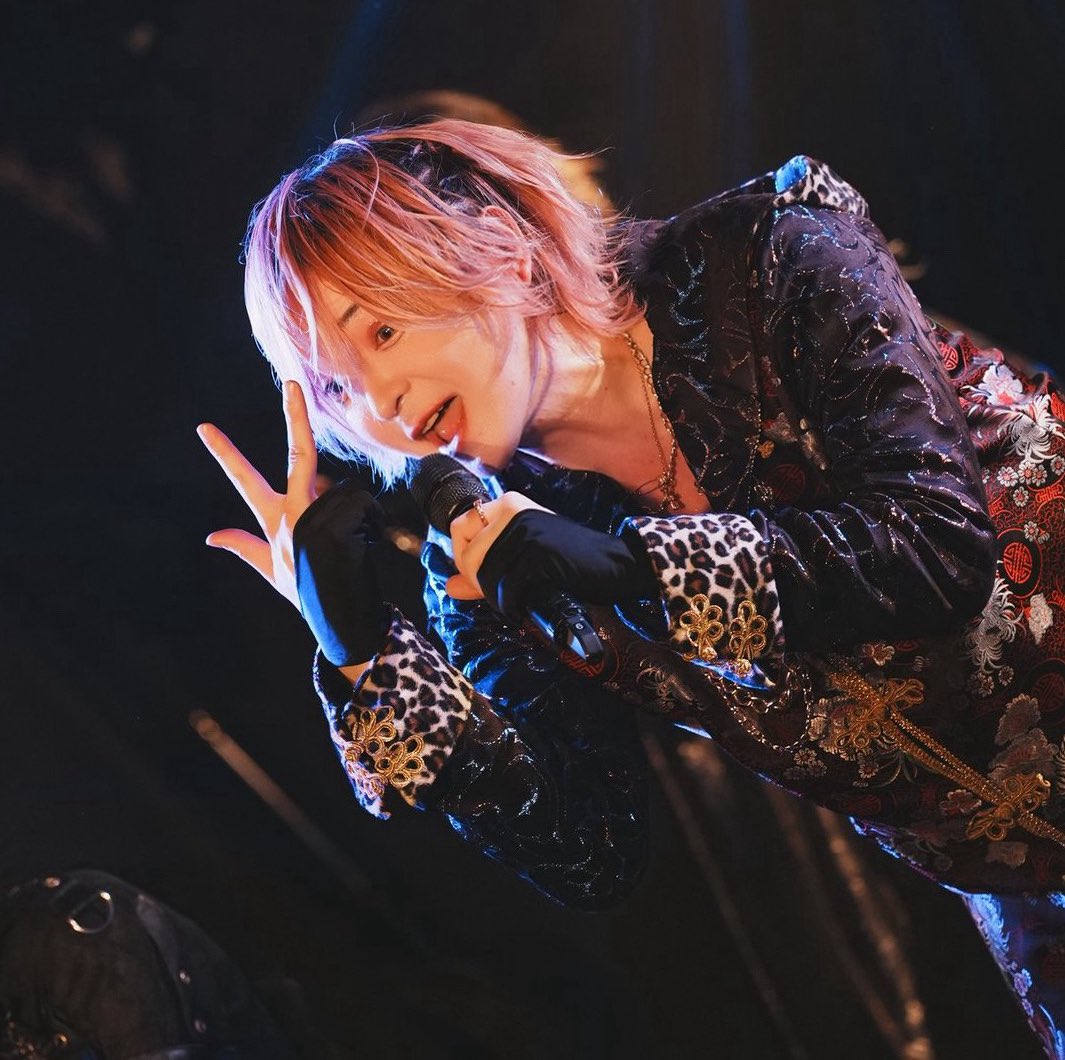 ひかるさん【MELT THE BULLET】 tweet media