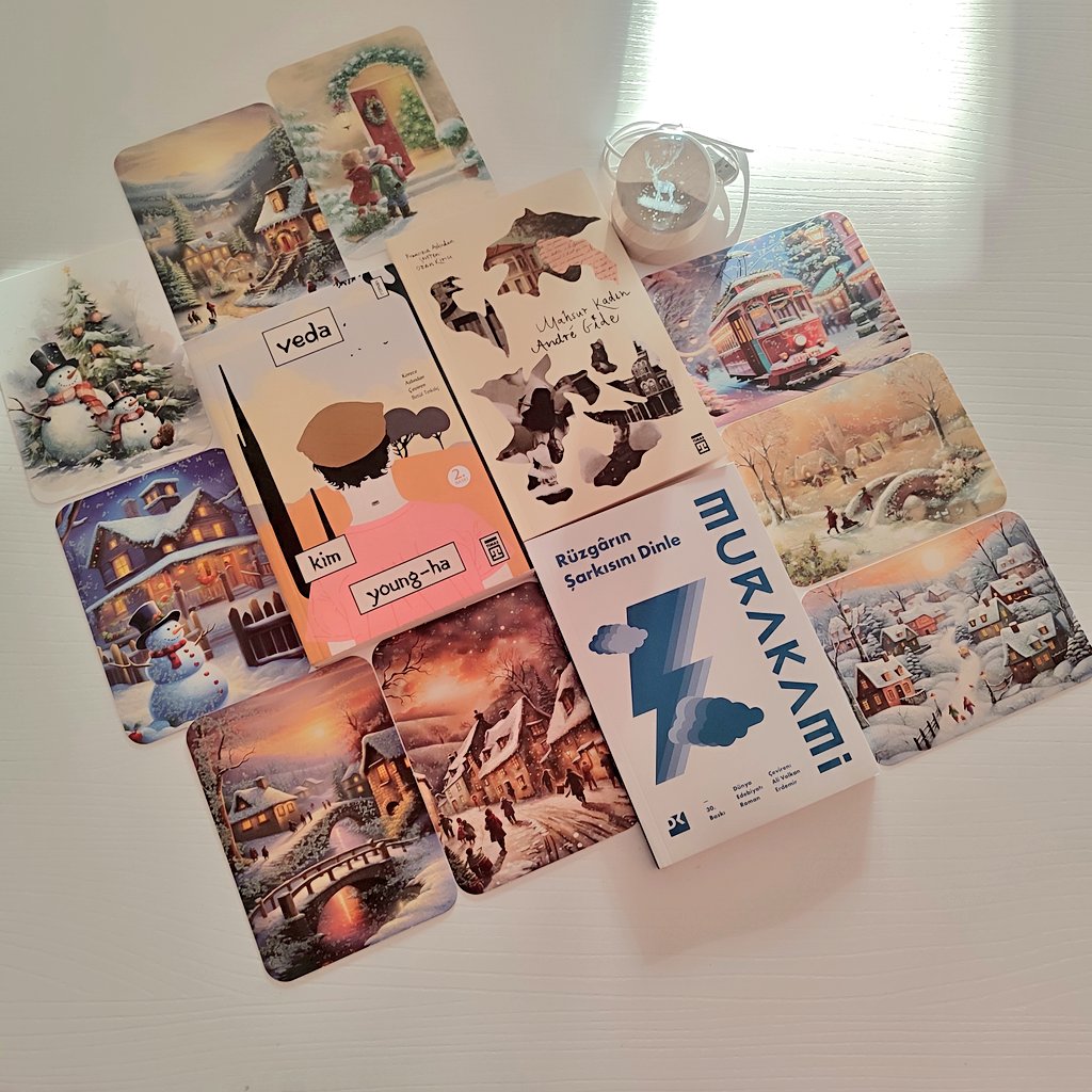 Yıllardır beraber ne de güzel #şifaşiirde deyip şiir geceleri yapıyoruz,daha da yapalım İnşallah 🥰😍 Canımm benim canımın içi <a href="/klcnazan/">Nazan</a> güzel hediyelerin için çok teşekkür ederim. Kartpostallarım simli hem de, çok güzeller 😍🥰❤🎉 iyi ki varsın 💕